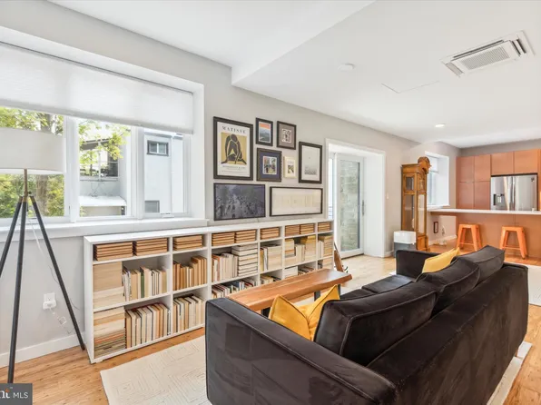 7111 Germantown Ave Unit 206, Philadelphia, PA 19119