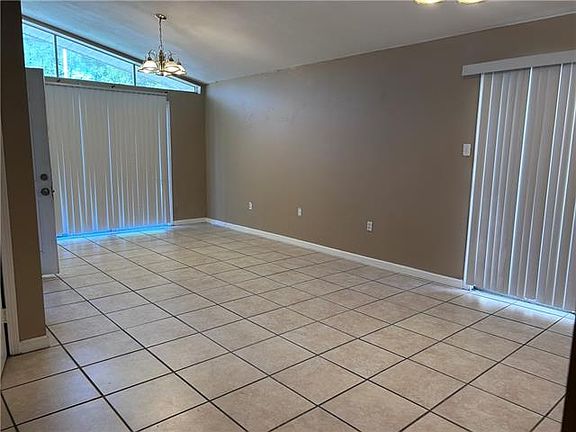 4th image of 7613 Downman Rd