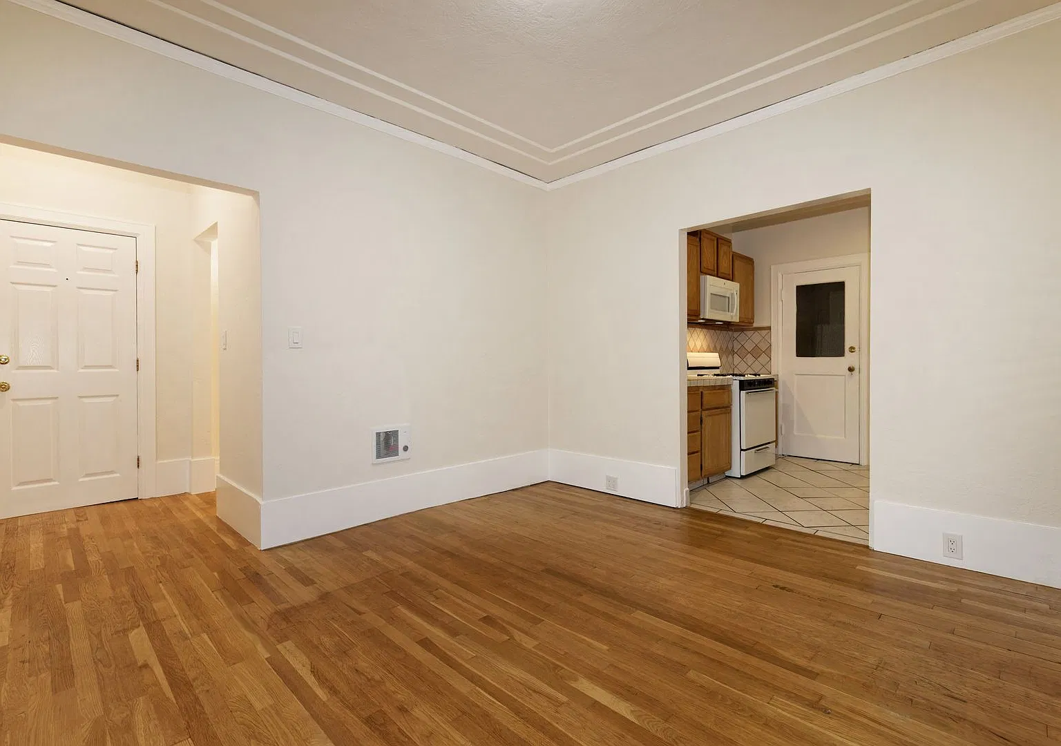 1528 Alice Street — Photo 4
