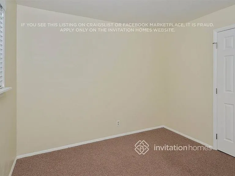 1351 Oswego St — Photo 16