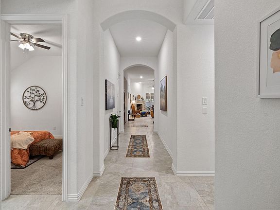 4th image of 3824 Ashbury Rd