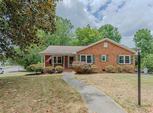 597 Parkview Dr, Burlington, NC 27215
