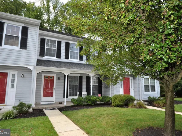 107 Whisper Ct, Burlington, NJ 08016