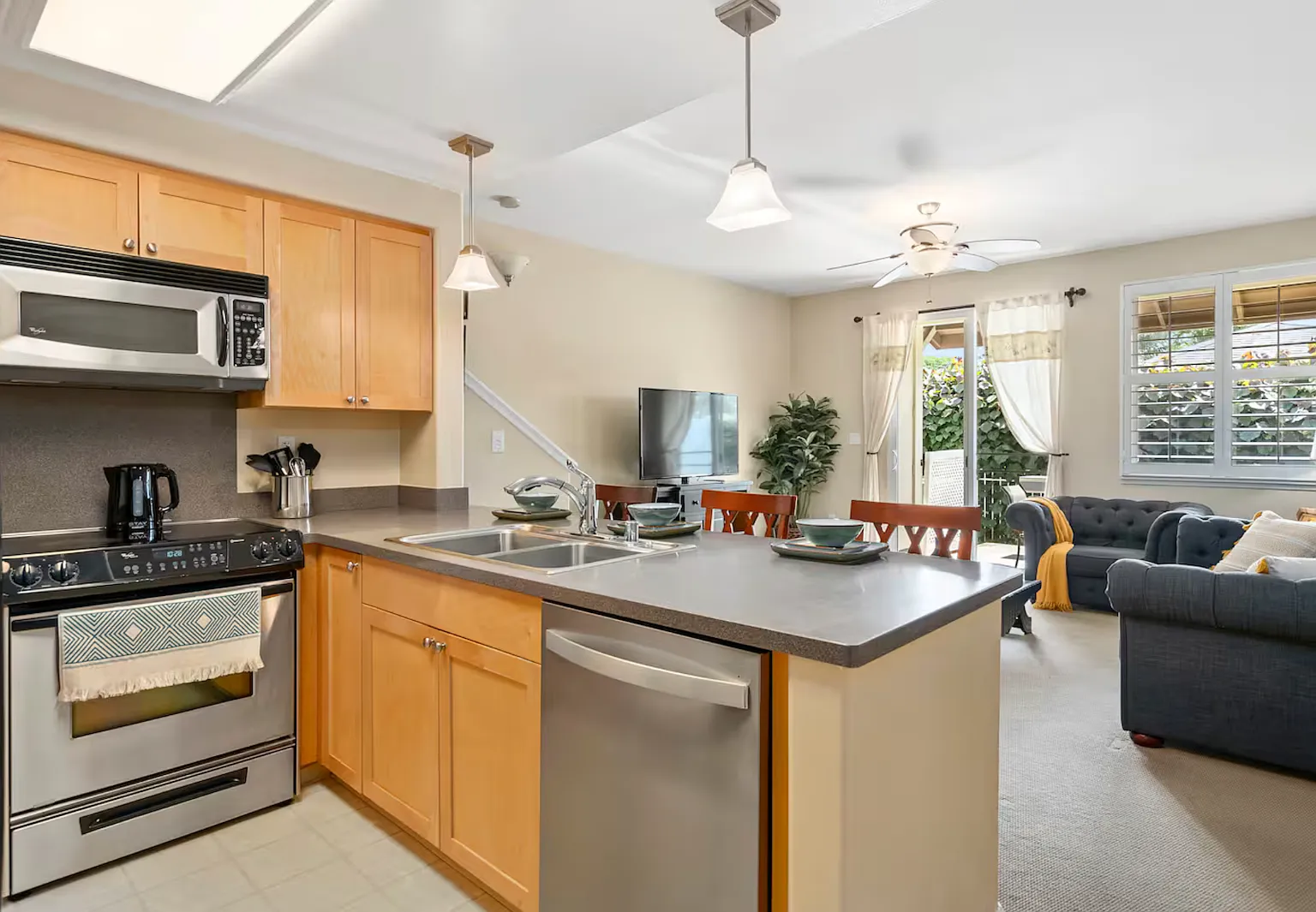 92-1504 Aliinui Drive — Photo 3