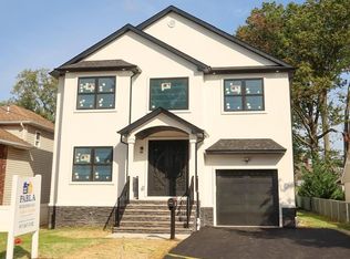 26 Wildwood Ave, Fords, NJ