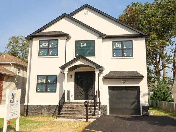 26 Wildwood Ave, Fords, NJ 08863