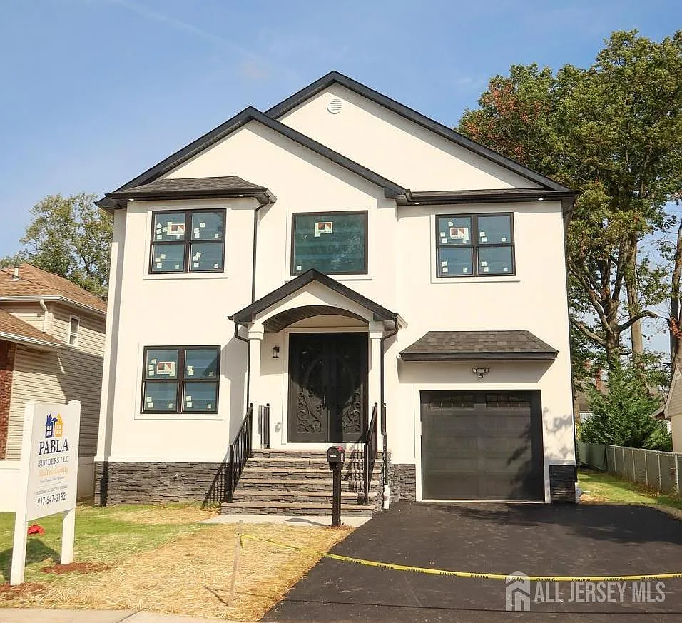 26 Wildwood Ave photo 1