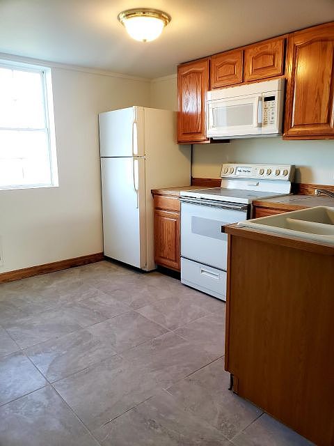 1st image of 800 Homewood Park Dr