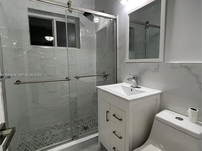 6102 SW 13th St — Photo 9