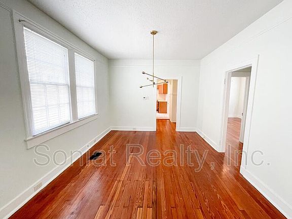 4th image of 2409 Broadway St