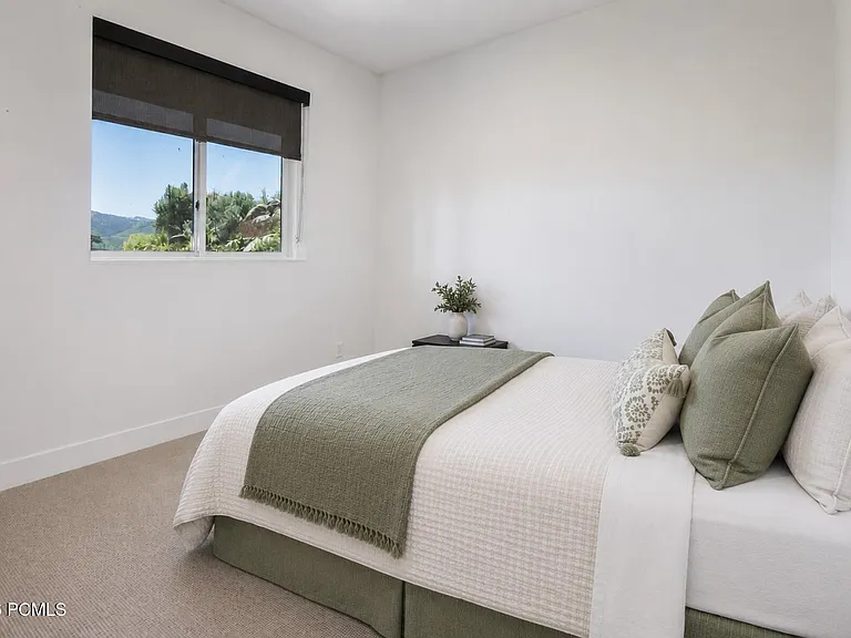 1135 E Lasso Trl — Photo 34