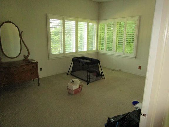Master Bedroom (two closets)