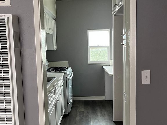 4th image of 7525 Florence Ave #11