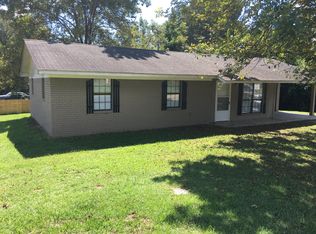 370 Jericho St, Philadelphia, MS 39350