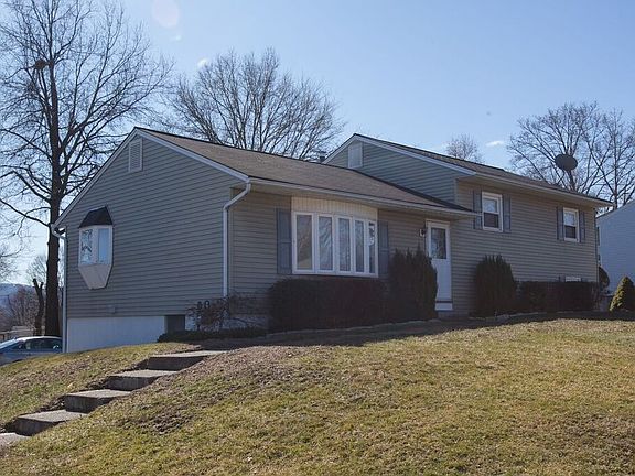 5th image of 58 Harth Dr