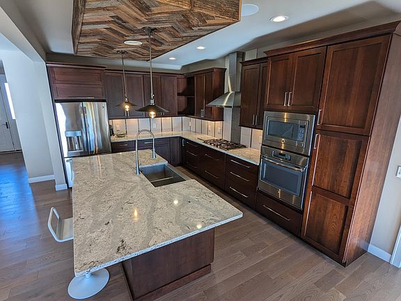 4th image of 5037 Saint Annes Dr