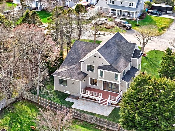 3rd image of 88 Pine Cone Drive