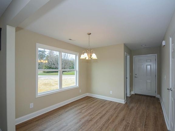 5th image of 2229 N Greenwood Dr Unit 1