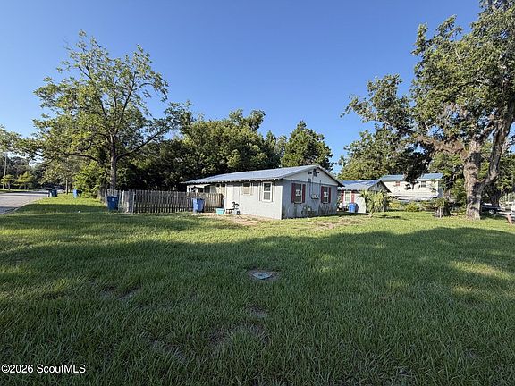 2nd image of 2208-2210 2212 2214 K St