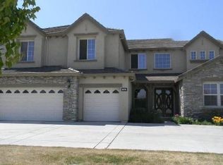 630 W Colony Rd, Ripon, CA 95366