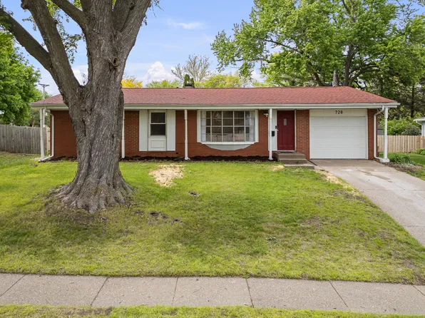 728 Westerfield Rd, Davenport, IA 52806