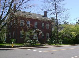 2 S Center St, Windsor Locks, CT 06096