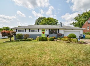 572 Breetz Dr, Campbell, OH