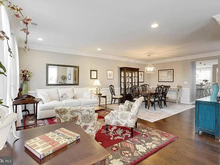 23792 Hopewell Manor Ter — Photo 6