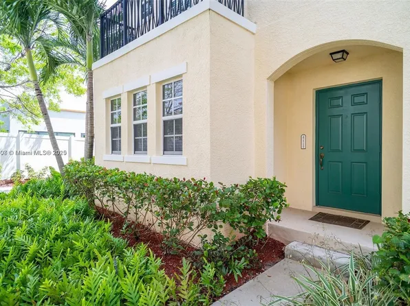 611 SW 1st Ter #611, Pompano Beach, FL 33060