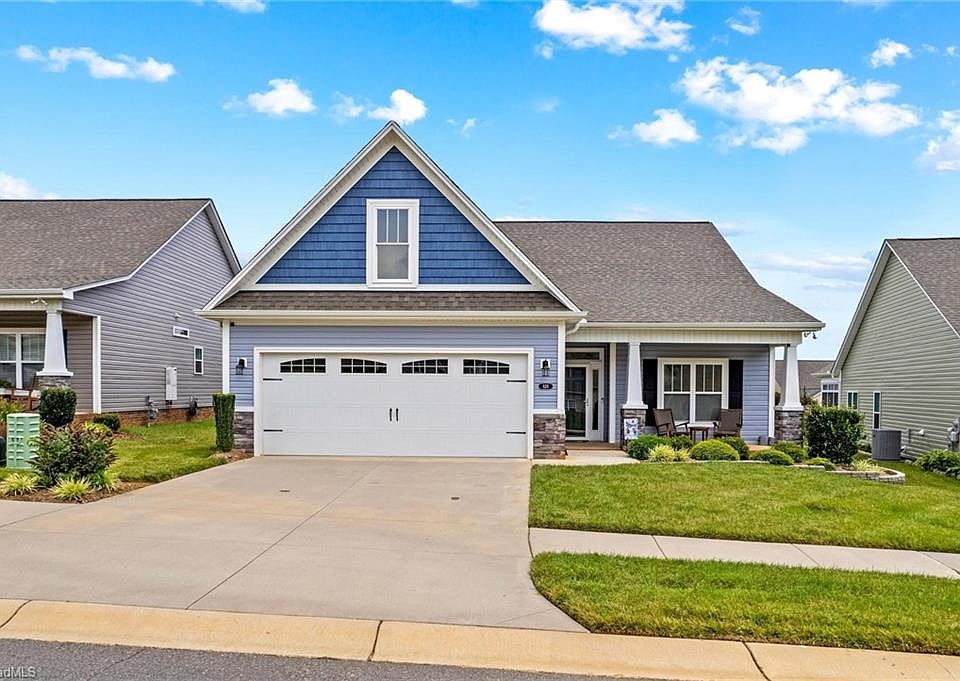 1st image of 828 Wisteria Way