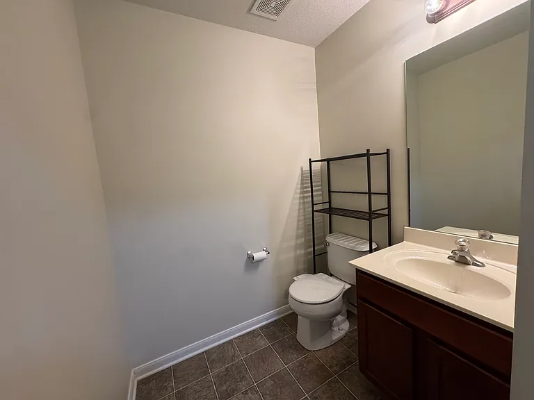 8123 N Drury Ave — Photo 8