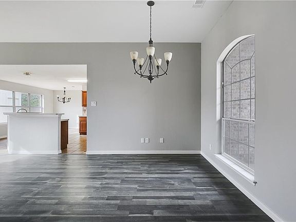 3rd image of 7222 Fossil Lake Dr