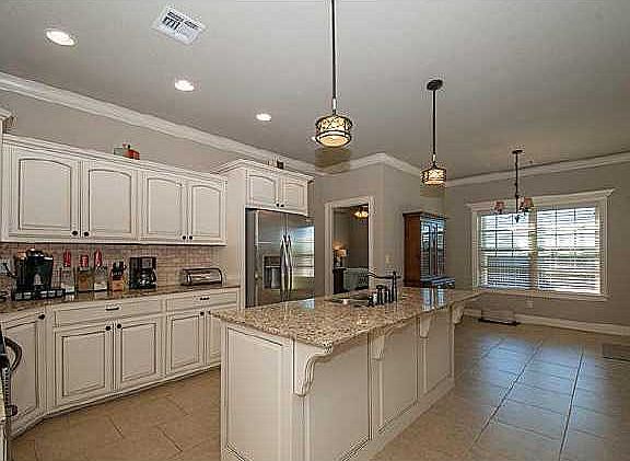 Kitchen with Breakfast Nook