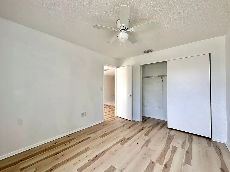 1001 W Marion Ave #9 — Photo 11
