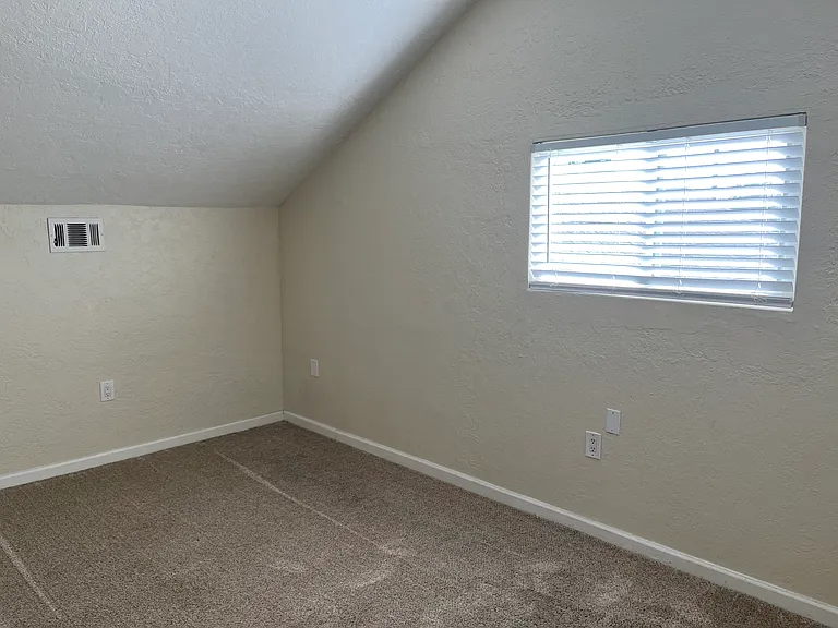 754 Chippewa Way — Photo 9