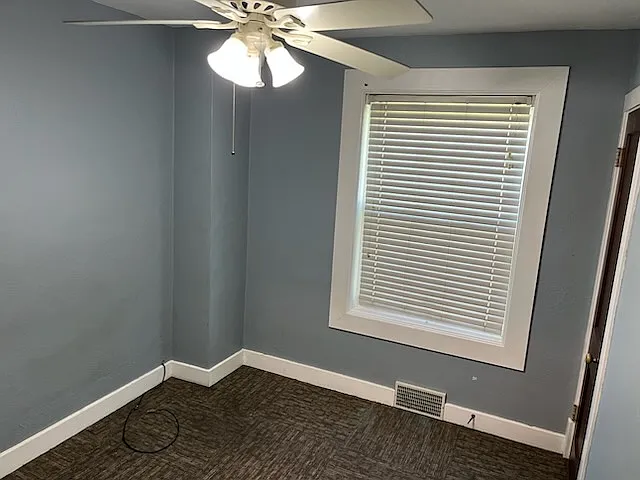 1123 Lewis St #5 — Photo 3