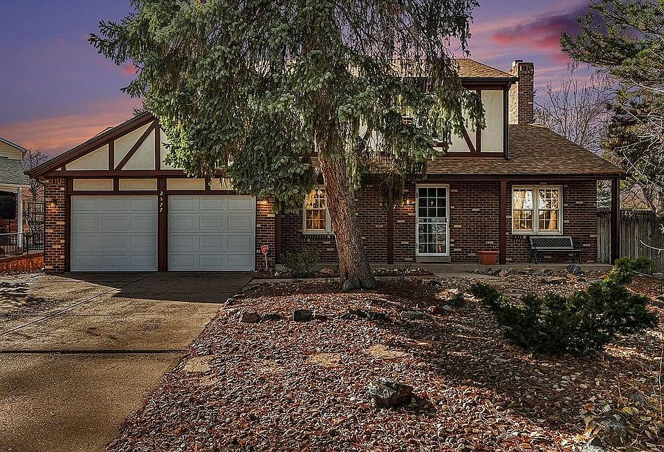2nd image of 573 S Eagle Cir