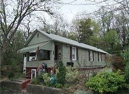 Home for Sale in Oakmont, Pennsylvania $49,900