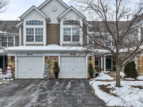 9026 Heathwood Cir, Niles, IL 60714