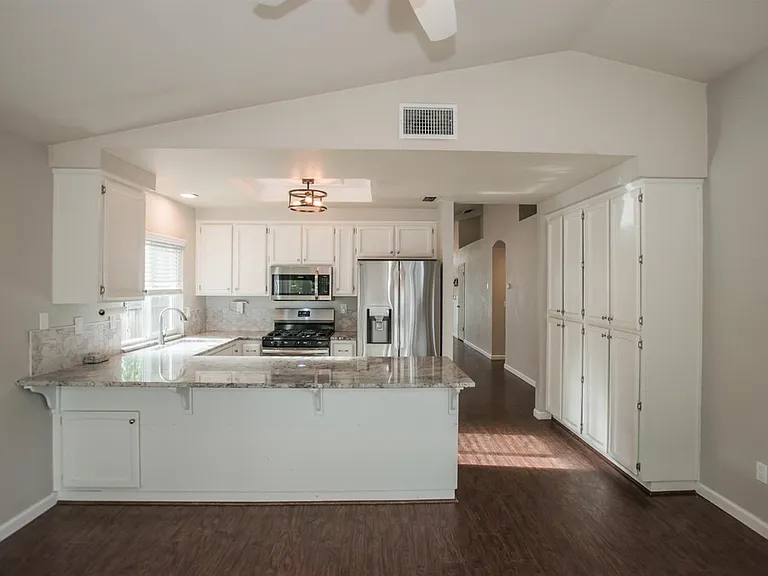 6511 Shasta Creek Way — Photo 13