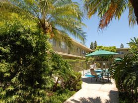 Palm Estates Apartments