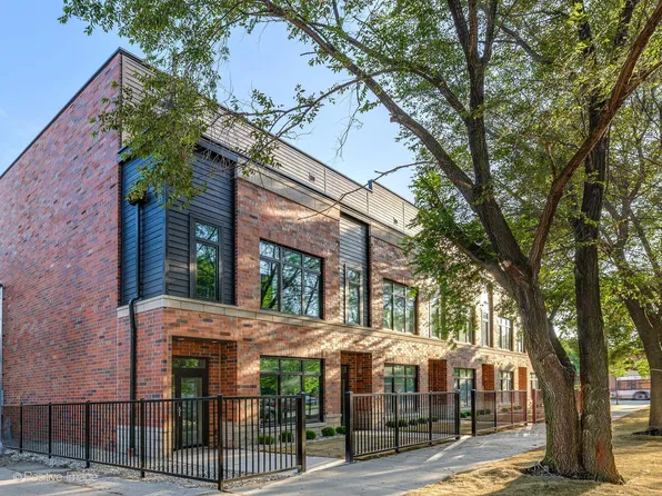 6915 N Western Ave #2, Chicago, IL 60645