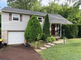 232 Woodlawn Dr, Lansdale, PA 19446