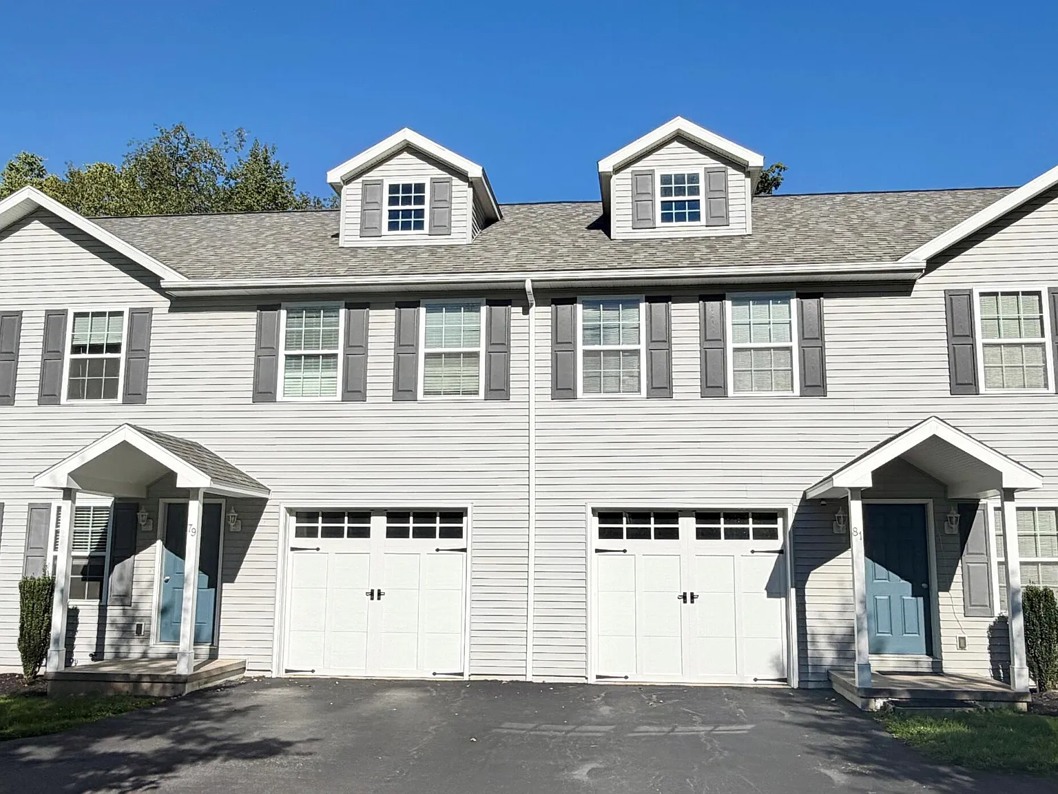 3 bed, 2.5 bath, 1646 sqft, $1,850 — Photo 2