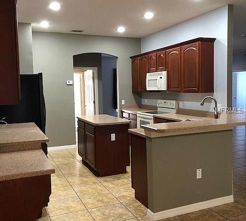 5th image of 3520 Shorewood Dr