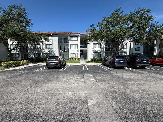 9088 W Atlantic Blvd #523 — Photo 2