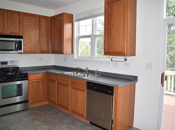 4th image of 3413 Bradbury Cir