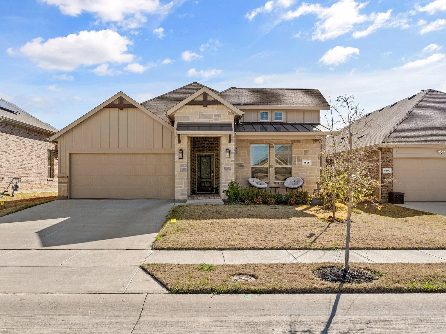 4 bed, 2013 sqft, $2,700 — Photo 1