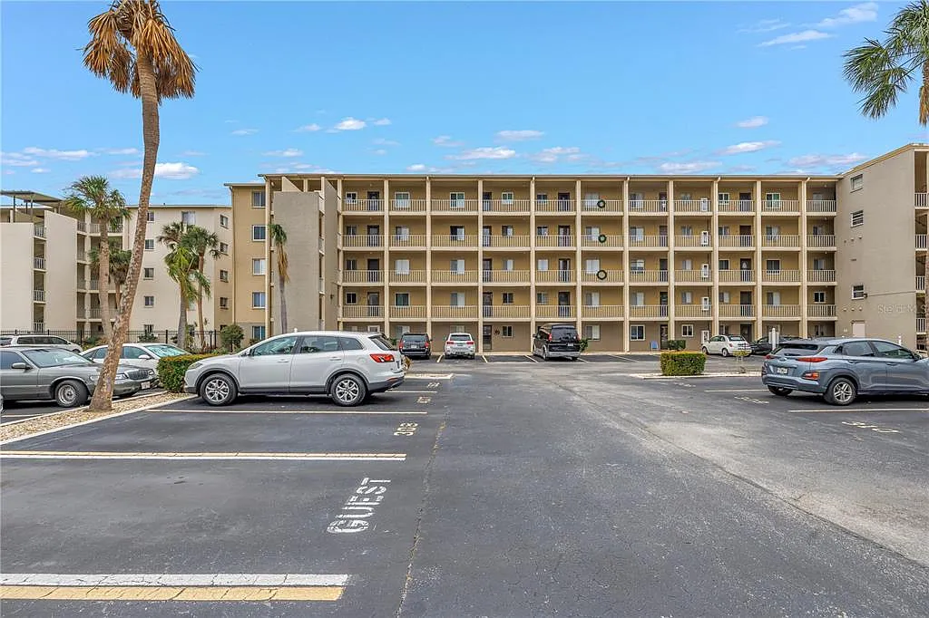 2 bed, 2.0 bath, 1144 sqft, $1,375 — Photo 1