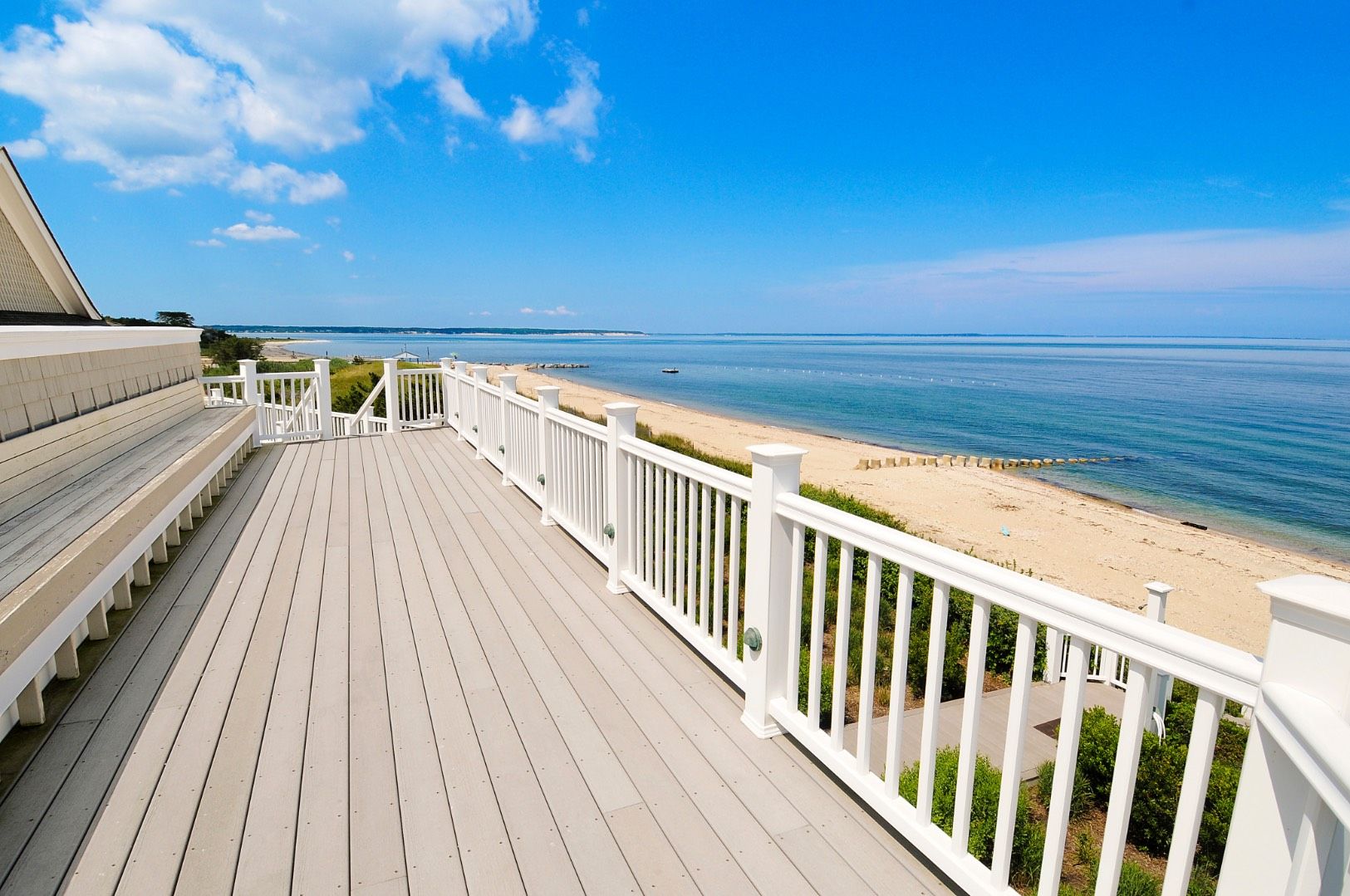  Gardiners Bay Deck View